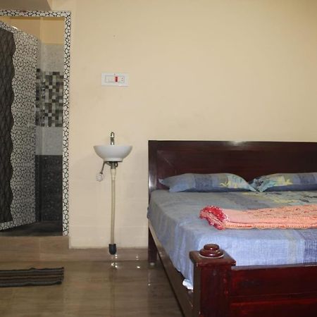 Selvalakshmi Restaurant And Lodge ติรุวันนามาลัย ภายนอก รูปภาพ